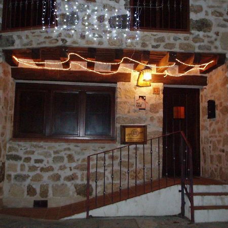 Villa La Hijuela Navafría Esterno foto