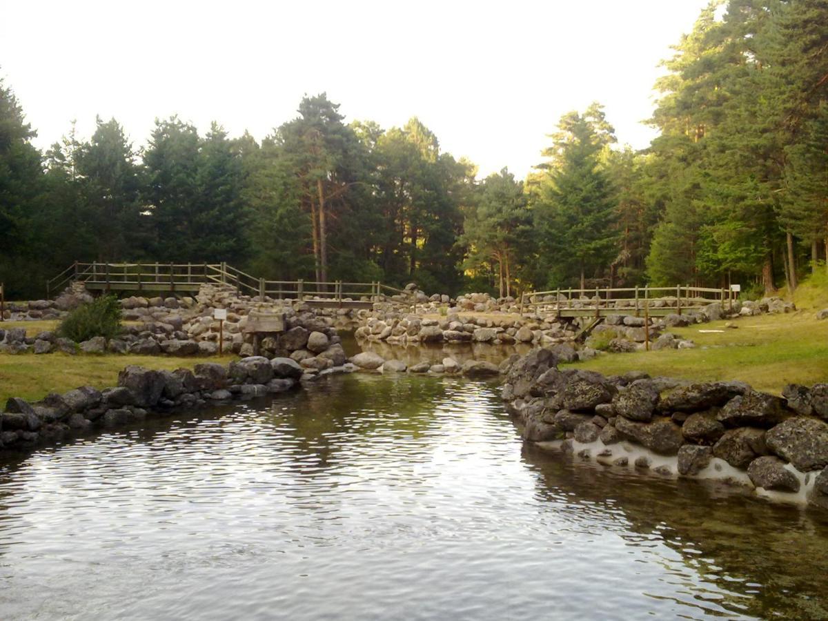 Villa La Hijuela Navafría Esterno foto