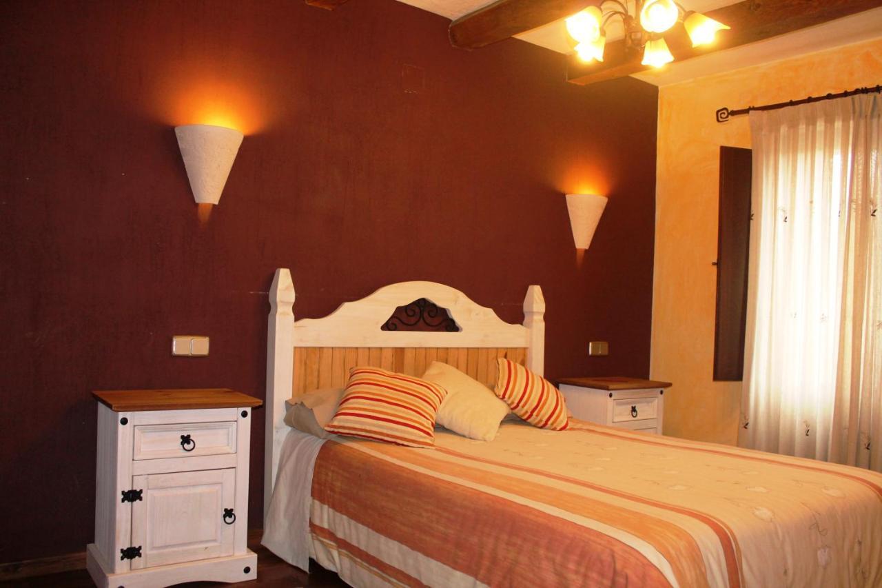 Villa La Hijuela Navafría Esterno foto